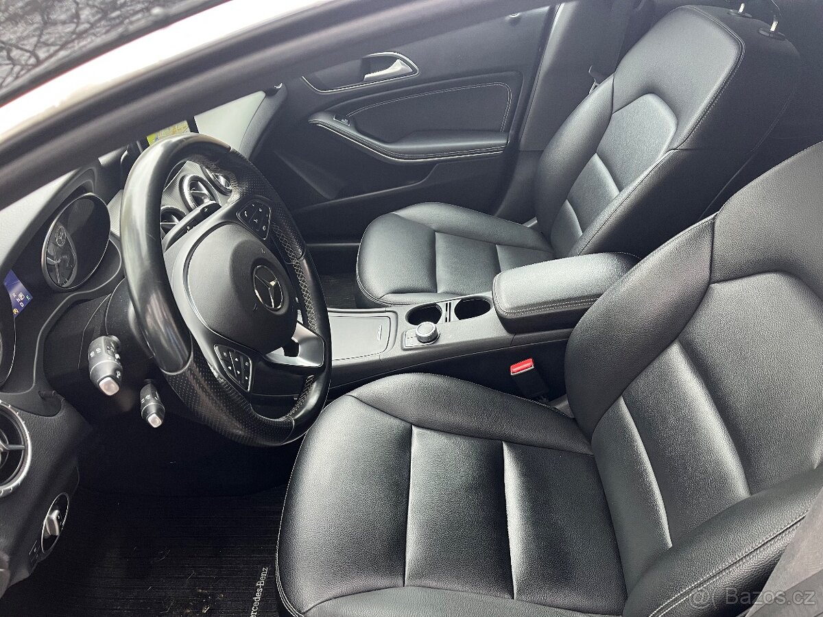 MERCEDES BENZ CLA 200D SHOOTINGBRAKE - 10