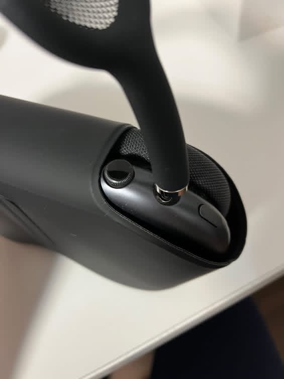 Apple AirPods Max - 10