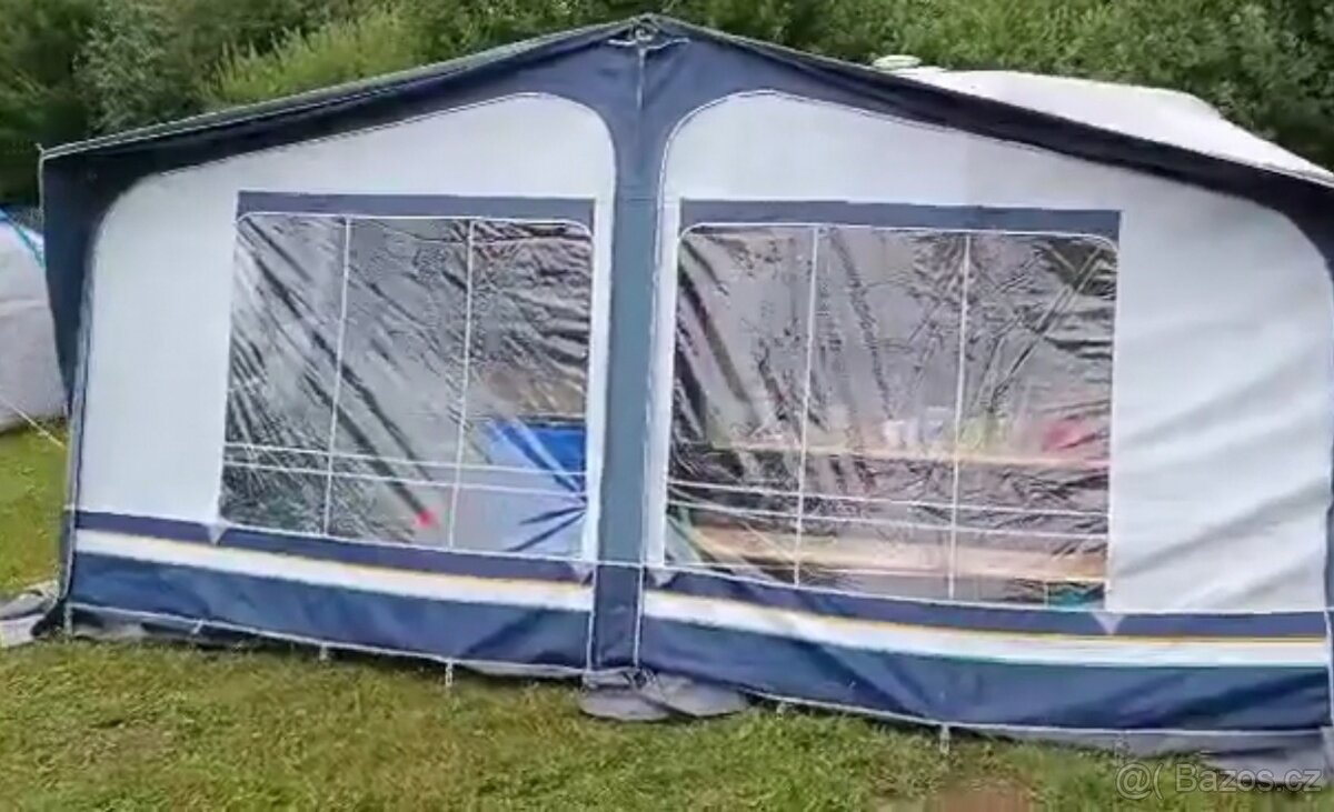 Karavan Hobby 495 Prestige - SOLÁRY - 10