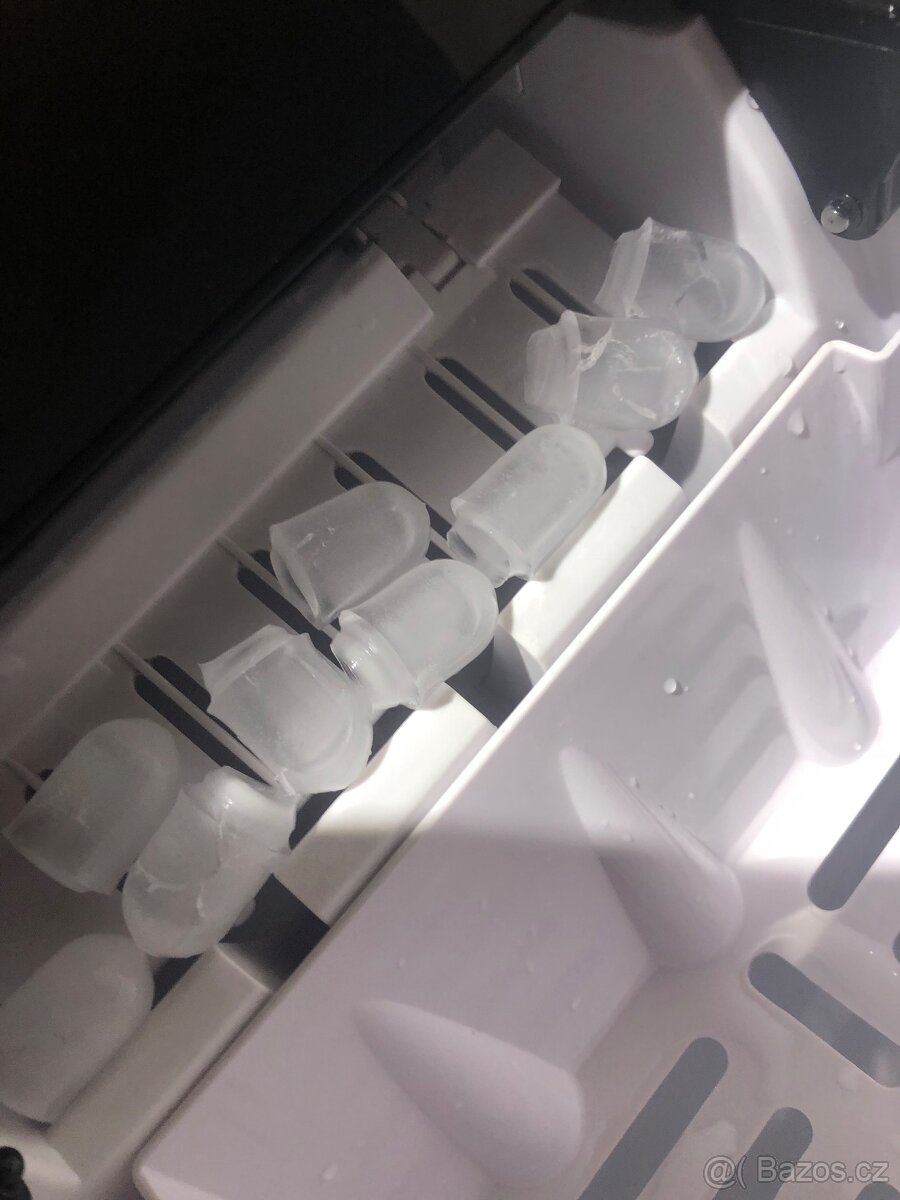 Výrobník ledu Sencor sim 3000bk - 10