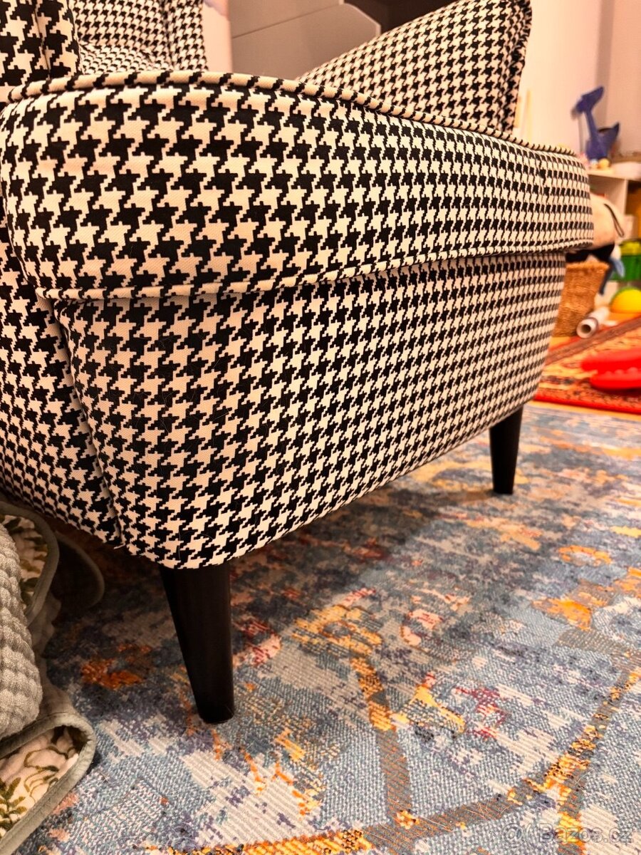 Křeslo IKEA STRANDMON – kohoutí stopa - 10