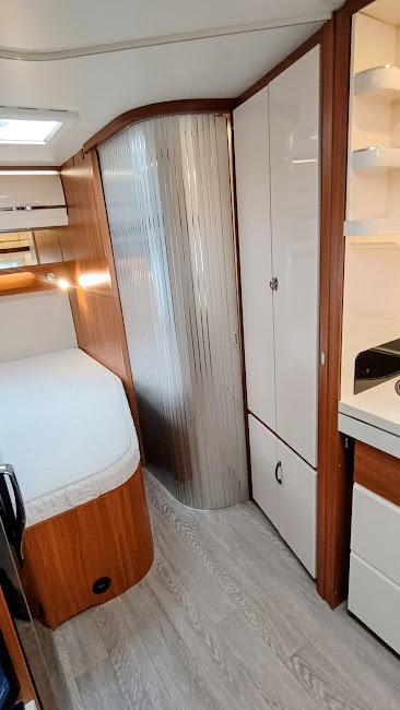 Hobby 540 FU, 1.majitel, mover, markýza, předstan, sat, DVBT - 10