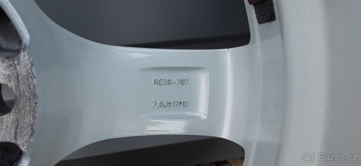 Alu sadu 5x112 r17 RC vw Tiguan zimní pneu - 10