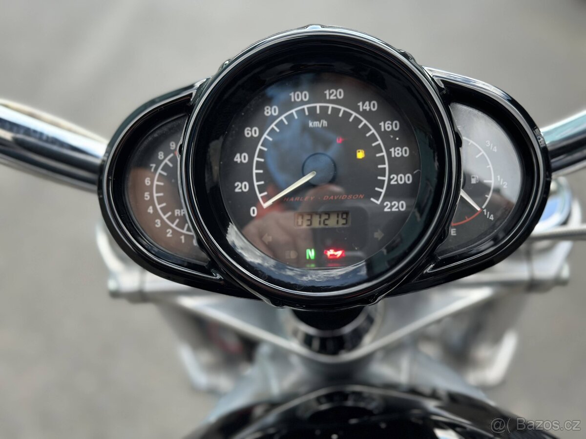 H-D V-ROD (2002) - 10