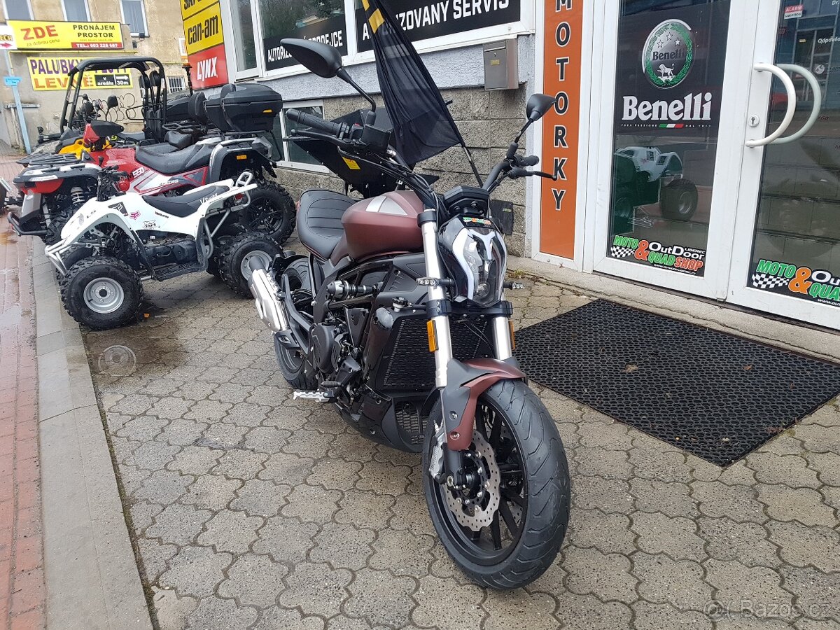 Benelli 502c ABS, ZÁRUKA 4 ROKY, AKCE POSLEDNÍ KUS SKLADEM - 10