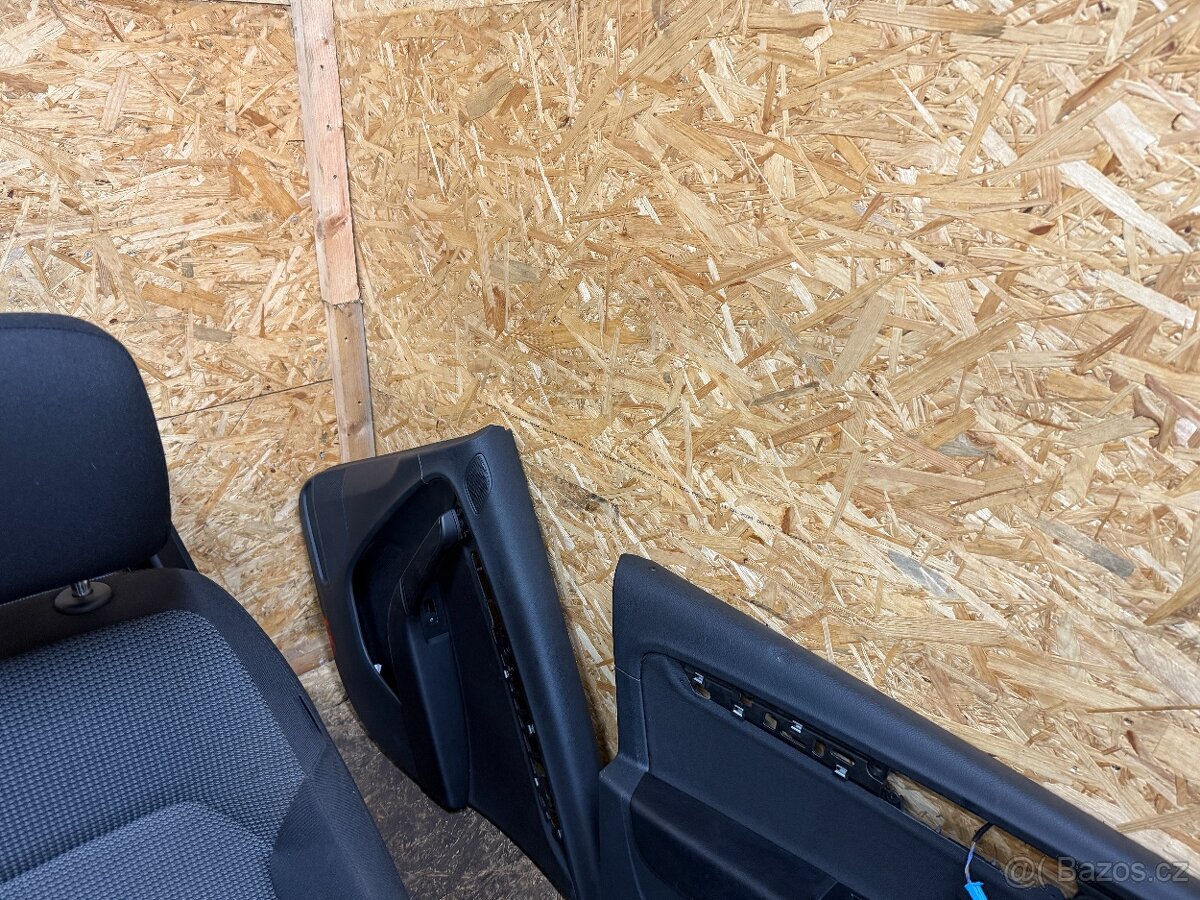 KOMPLETNÍ LÁTKOVÝ INTERIÉR VW PASSAT B7 KOMBI - 10