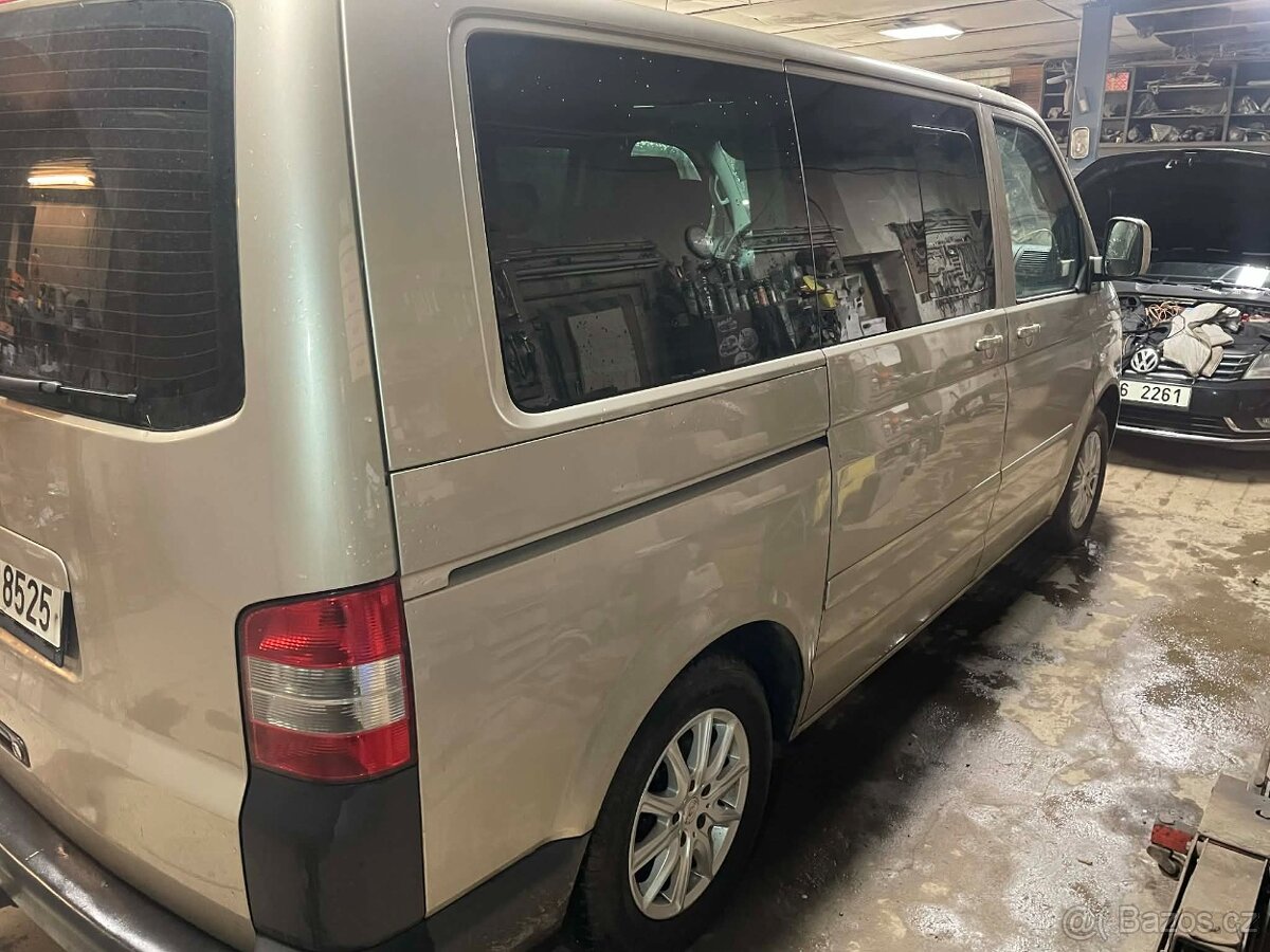 VW T5 128kw 4motiin Multivan - 10