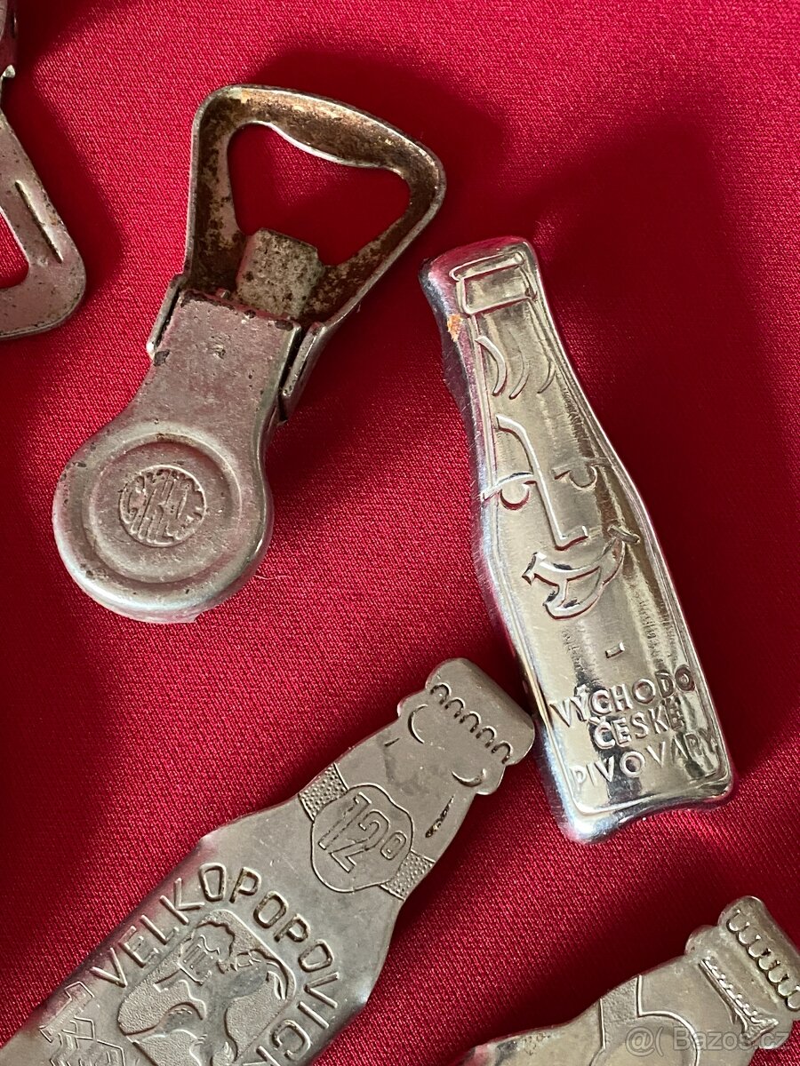 pivní tácek starý pivní tácek otvírák na pivo pivní láhev - 10