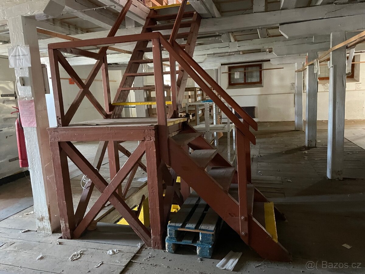 PRODEJ SKLADU UHERSKÝ OSTROH - 10