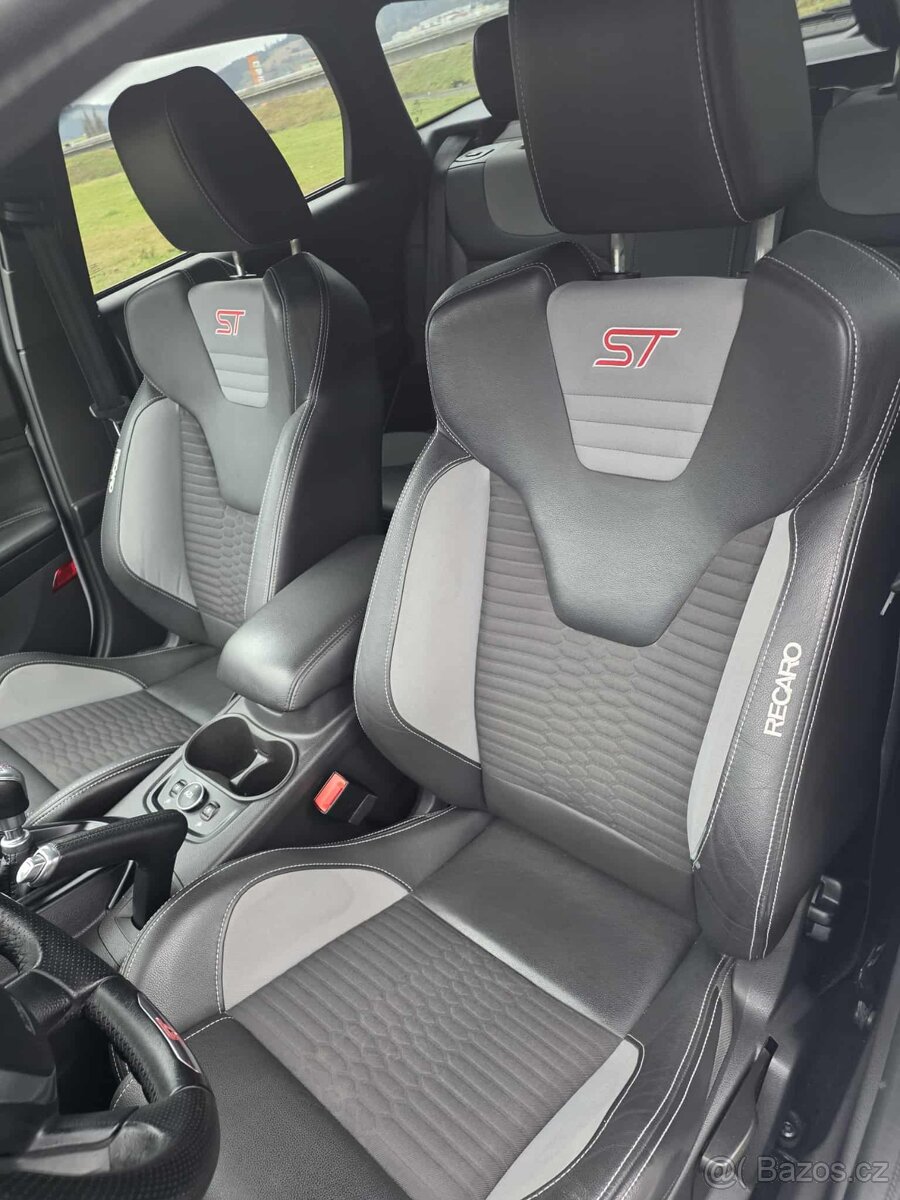 Ford Focus ST 2.0L 184kw, 88000km - 10