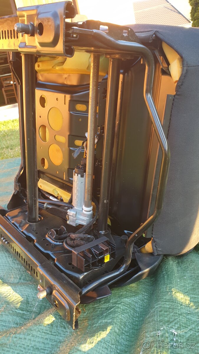 Prodám přední sedačky na s-max galaxy - 10