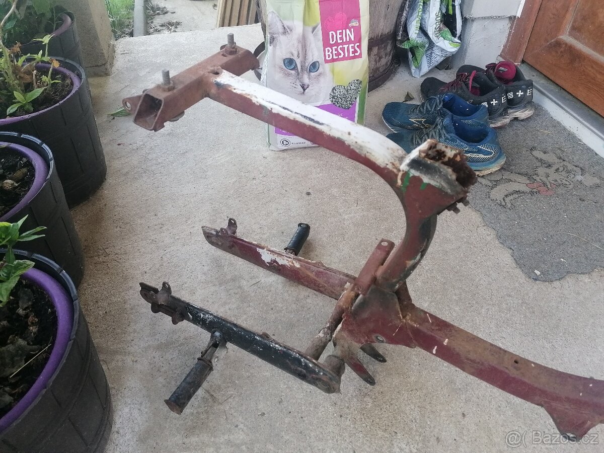 Predám rám s vidlicami na Jawa 20, 21, 05 pionier - 10