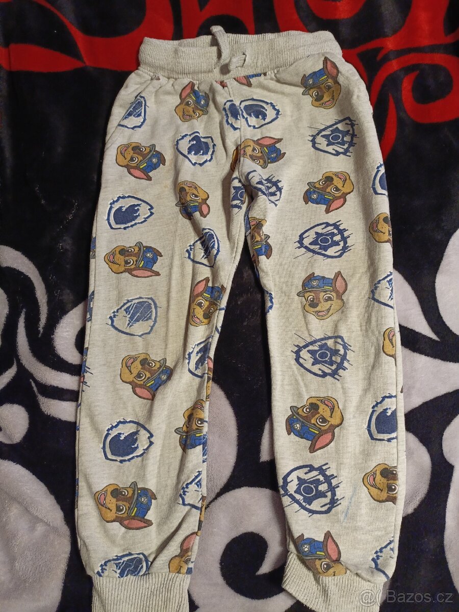 Chlapecké tepláky 110/116 - 10