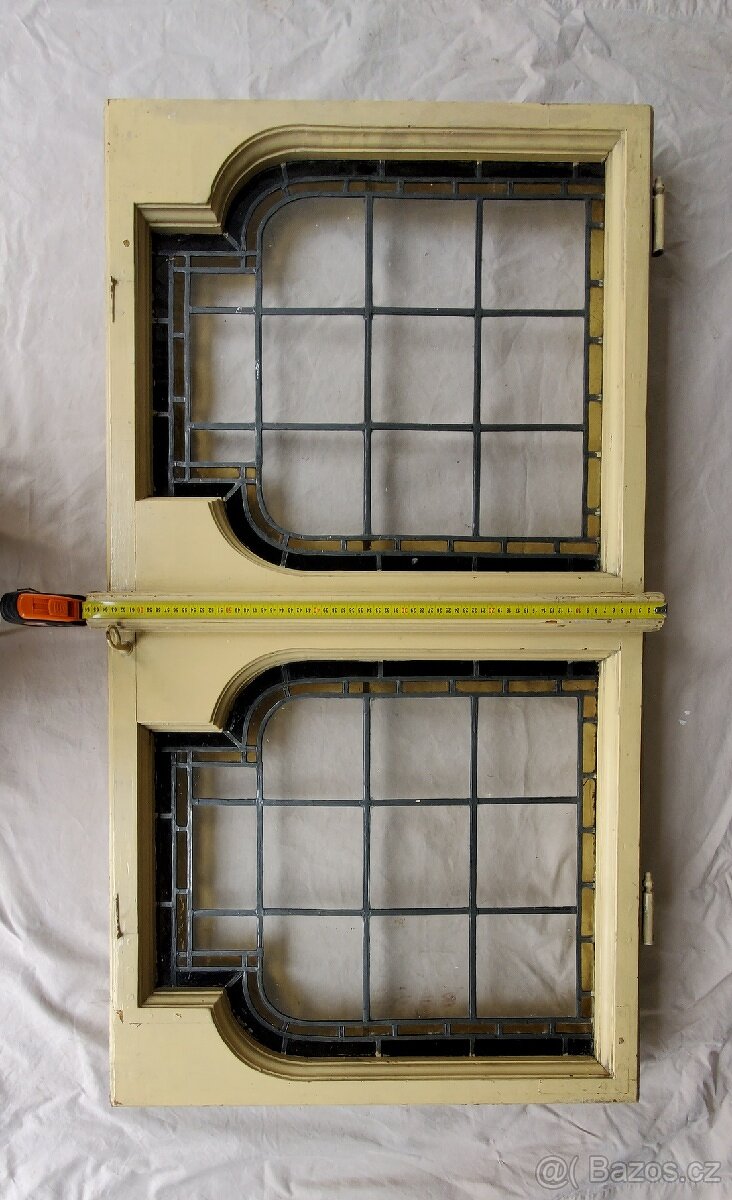 Stará vitrážová okna. - 10