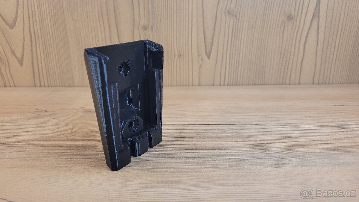 Milwaukee 18v držák baterie - 10