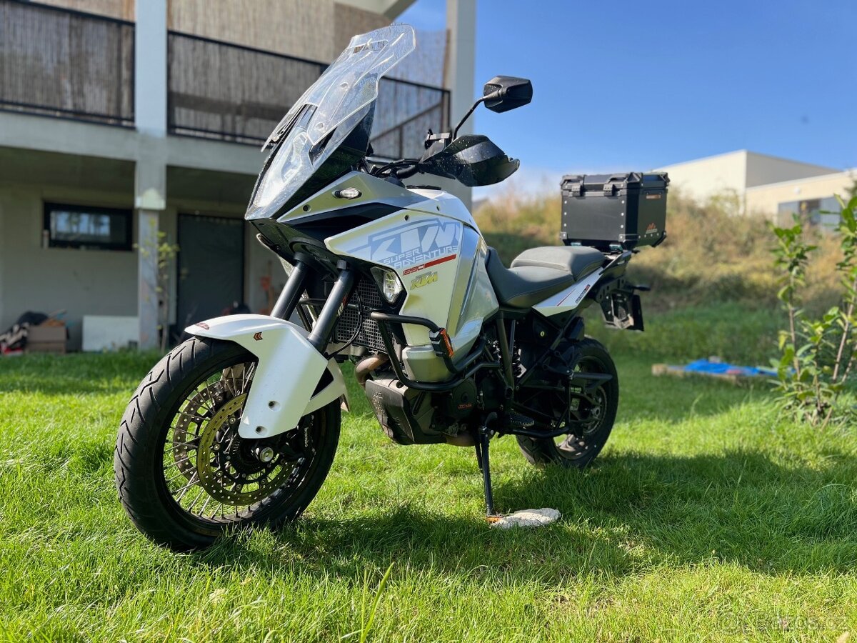 KTM 1290 Super Adventure T - 10