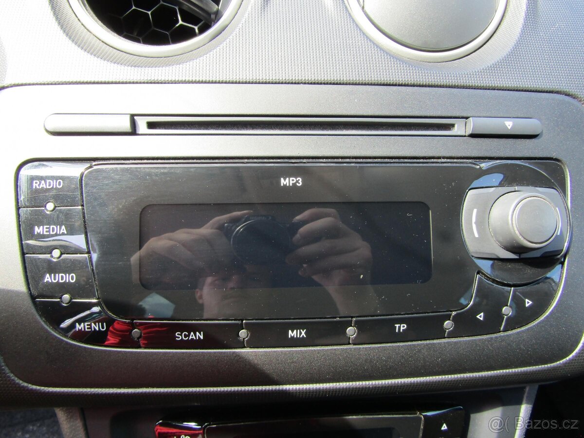 Seat Ibiza 1.2TSi , 77 kW benzín, 2011 - 10