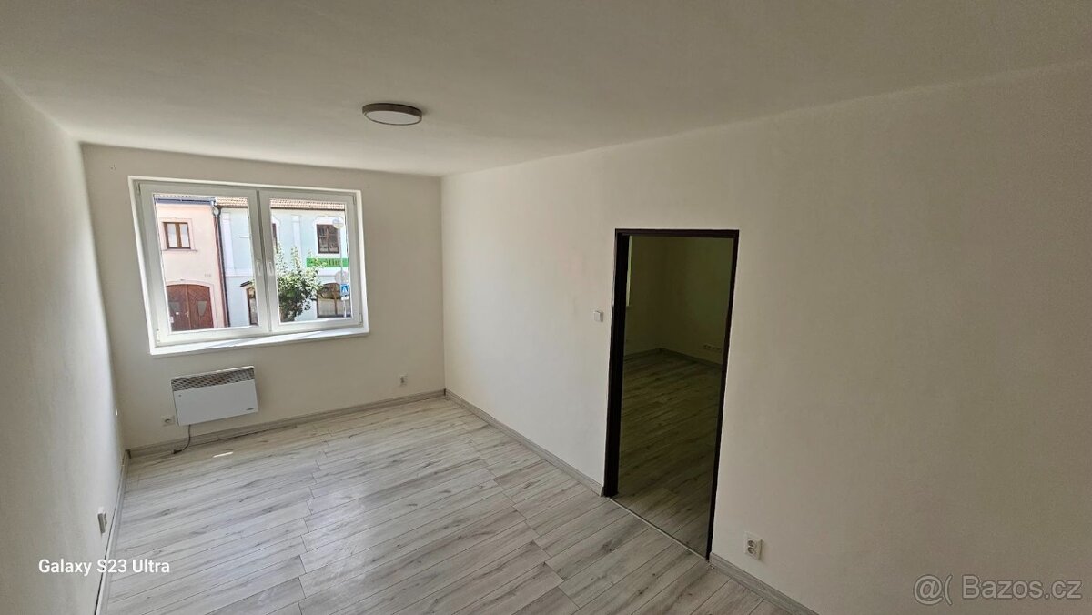 Byt 3+1, 80 m2, Mladá Vožice, po rekonstrukce - 10