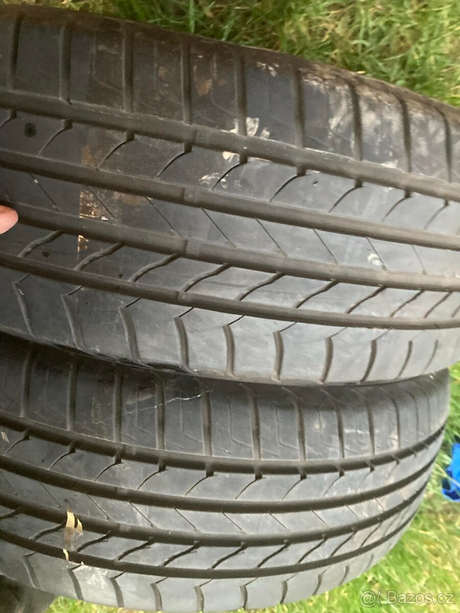 Pneu GoodYear Efficient GR/p 195/55 R16 - 10