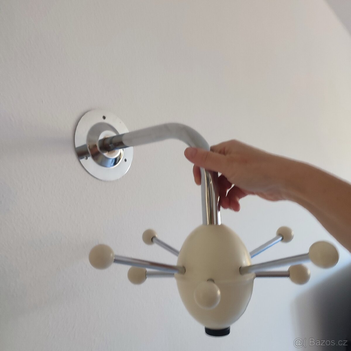 Designový věšák retro - 10