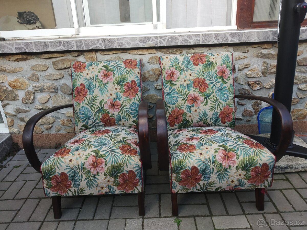 Křesla J.Halabala. - 10