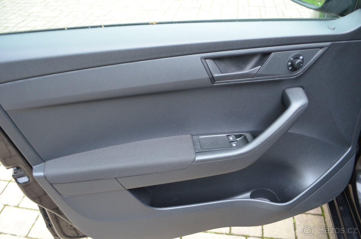 PRODÁM ŠKODA FABIA 1.0TSI COMBI III FACELIFT 2022 - 10