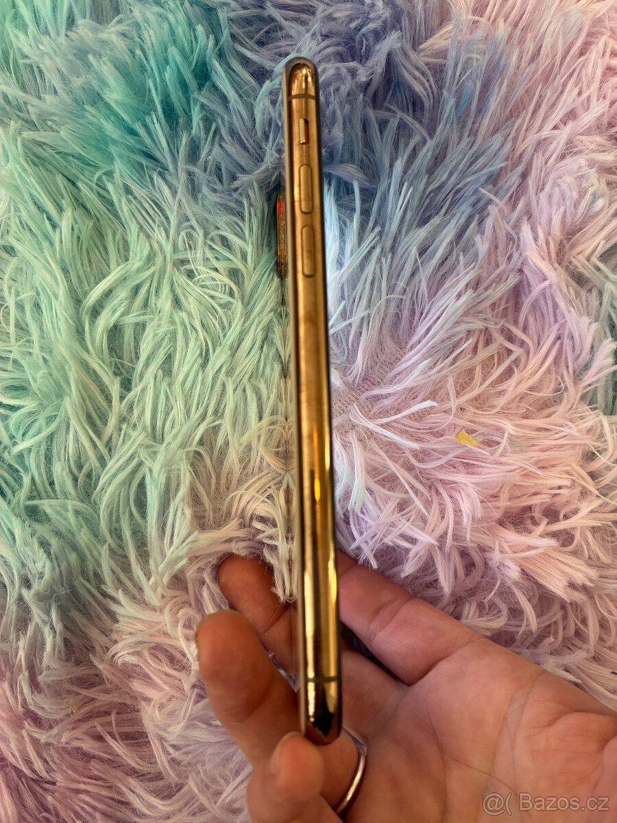 Apple IPhone XS, 64GB zlatý - 10