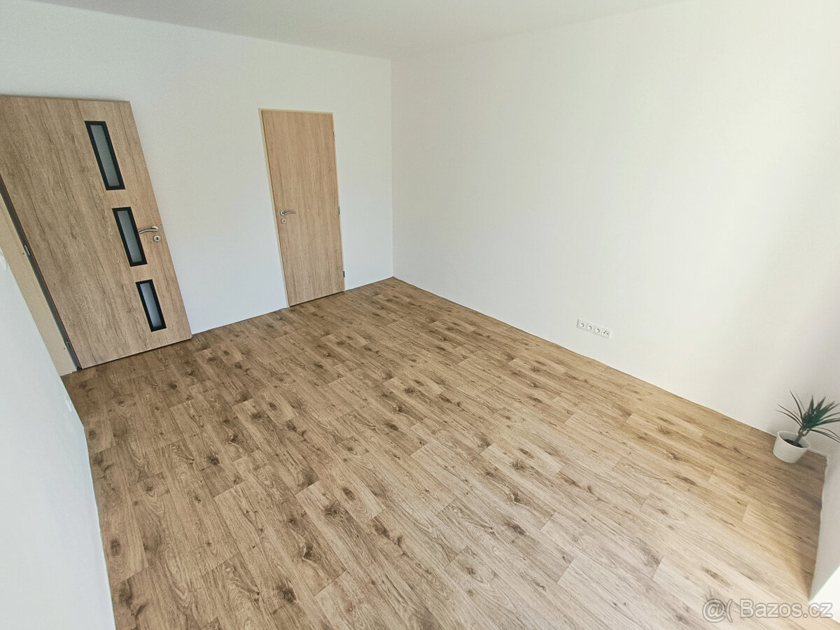 Pronájem bytu 2+1 se zahradou - 10