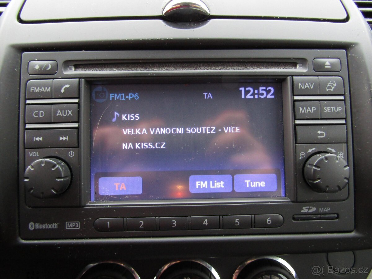 Nissan Note 1.4i , 65 kW benzín, 2011 - 10