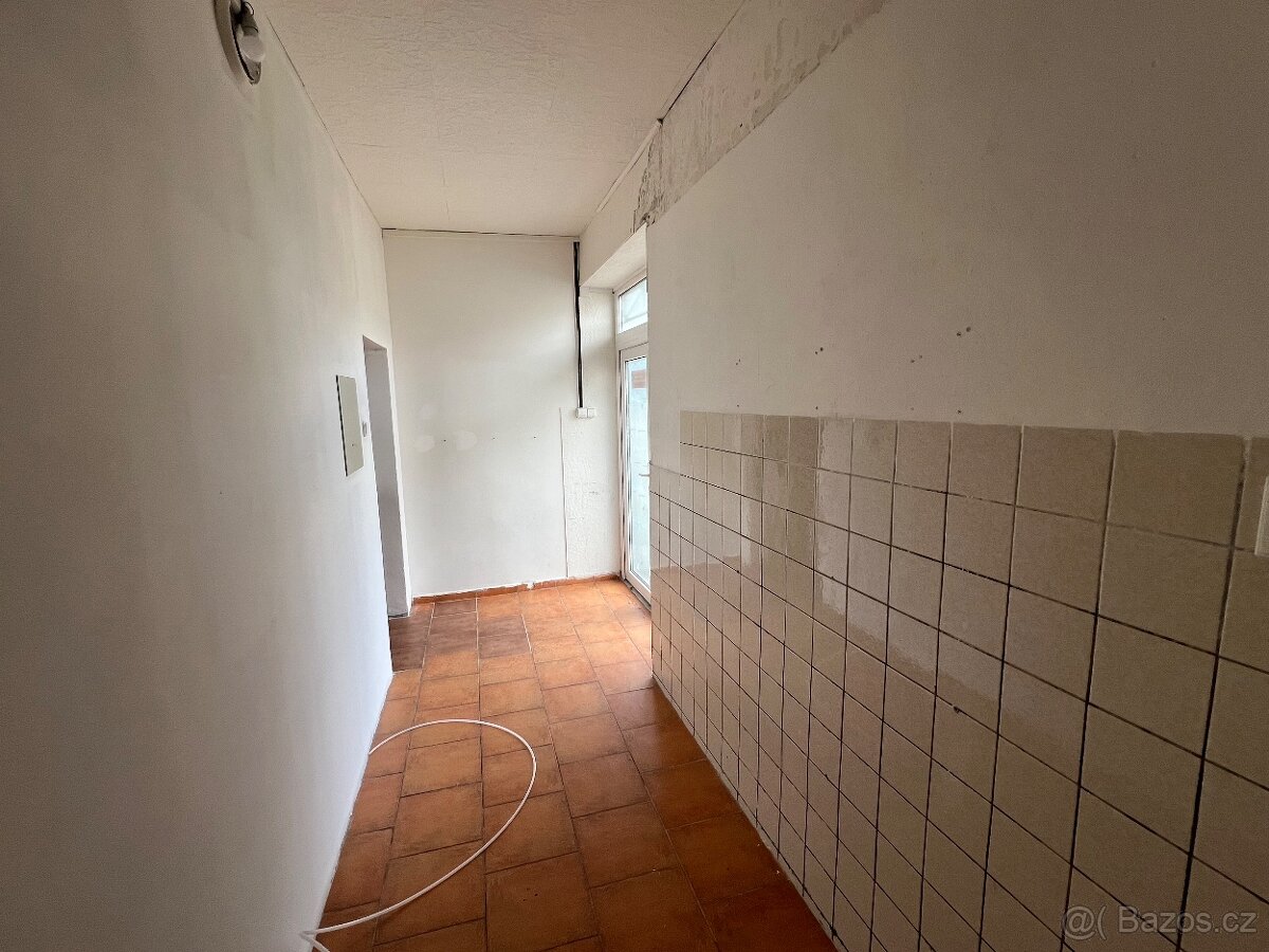 Pronajmu, nebytový prostor,WC,topení,teplá voda. - 10