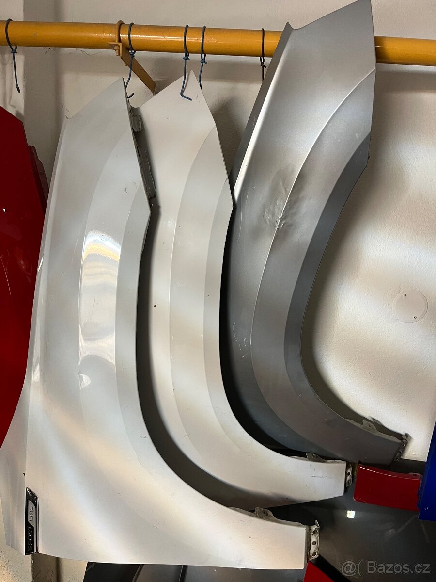 Karoq-kapota,svetla,narazniky,blatniky,dveře. - 10