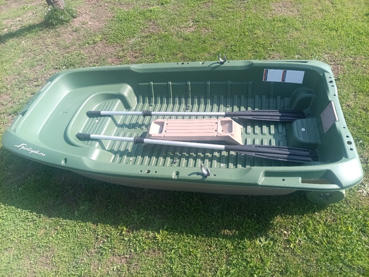 Rybářský člun 245cm s motorem 3,6 koní - 10