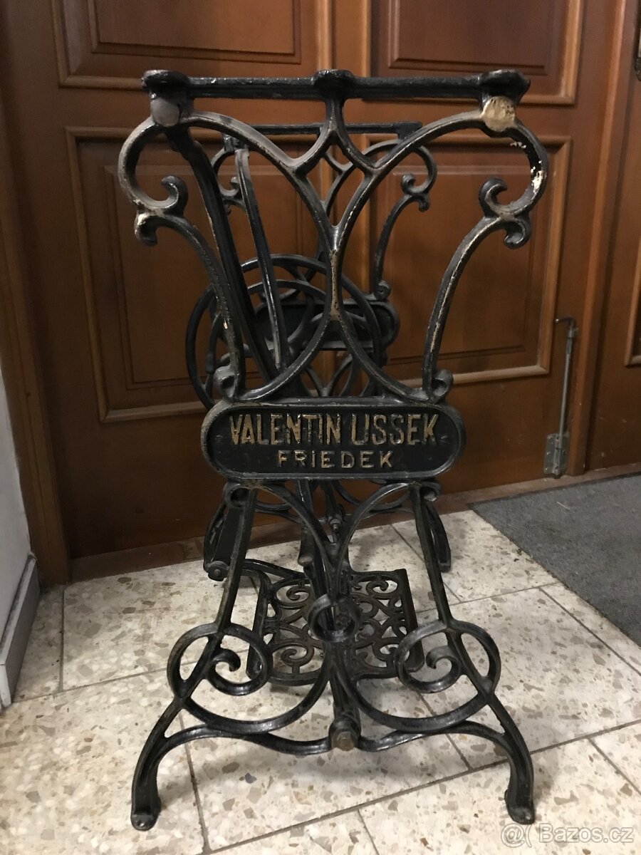 Litinové podstavce ze šicích strojů - 10