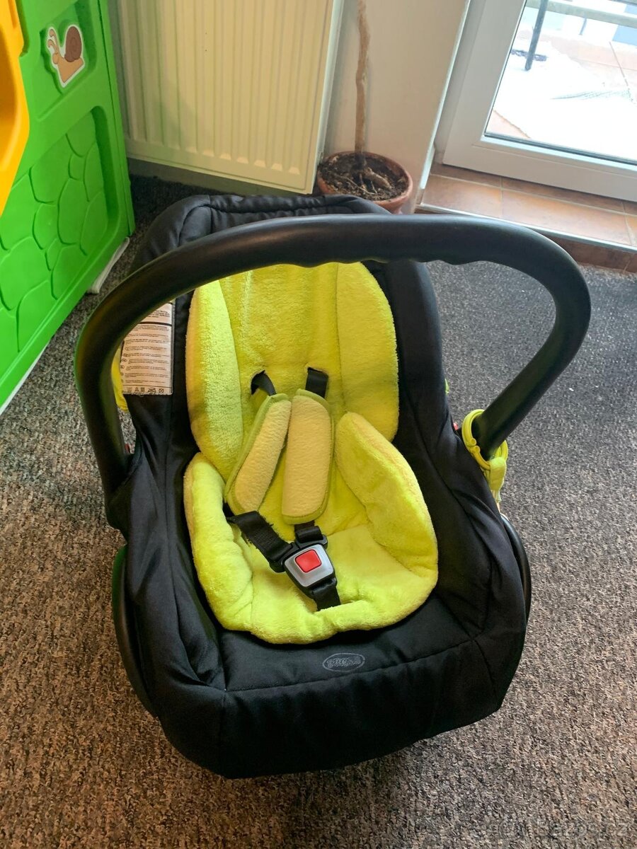 Prodáme kočárek v dobrém stavu - 10