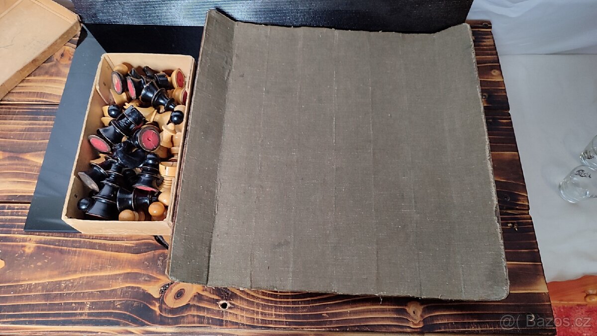 Staré dřevěné šachy - 10