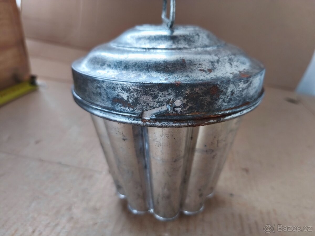 Starožitná forma na pudink - 10