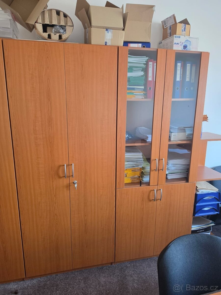 Nábytek do kanceláře. - 10