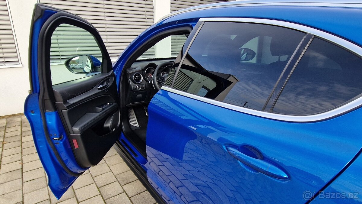 Stelvio 2.0i 280k AWD Veloce - 10