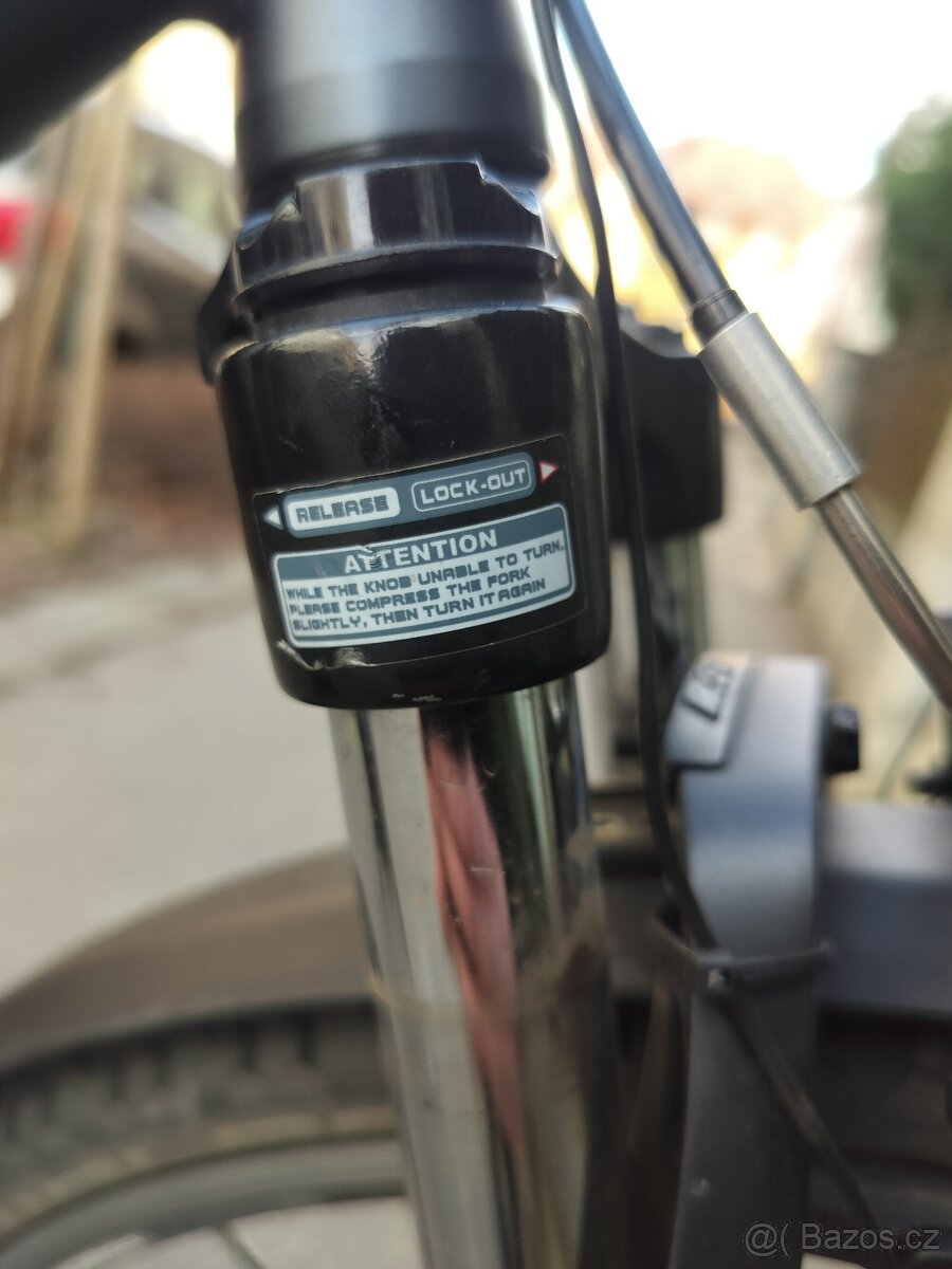 Trekové dámské kolo Author - 10