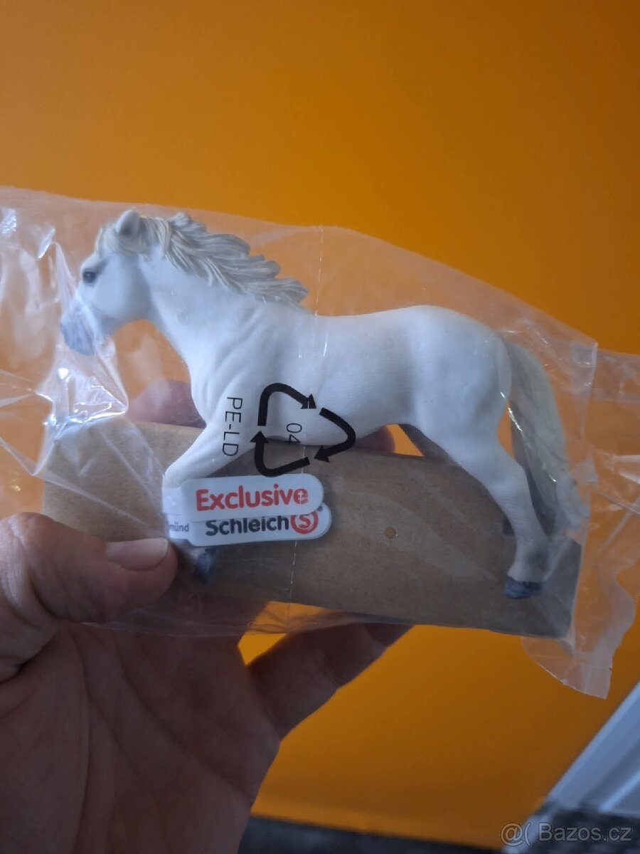 Sháním Schleich - 10
