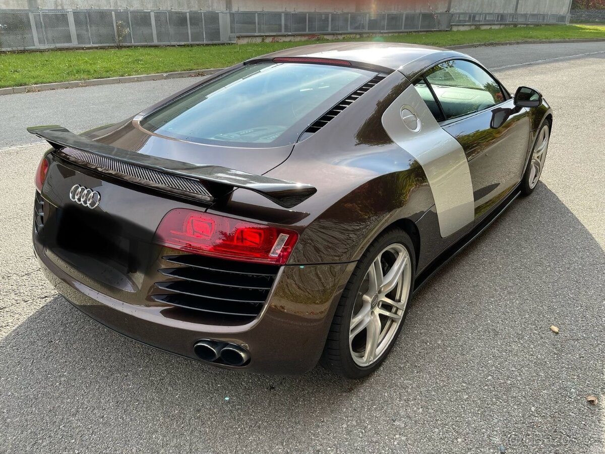 Audi R8 4.2 FSI quattro - 10