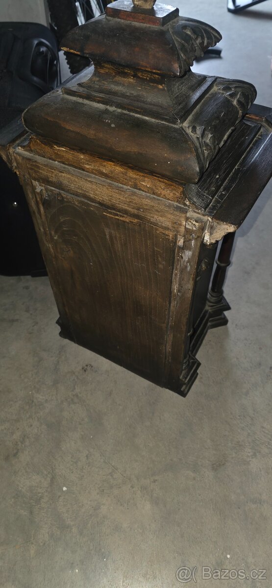 Hodně stará schránka/skříňka/ - 10