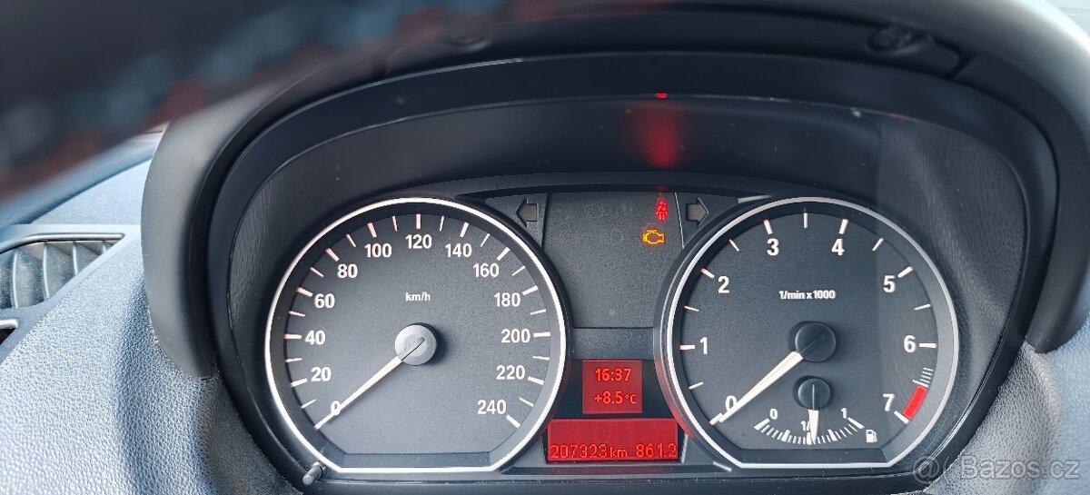 BMW E87 116i 85kW M paket - 10