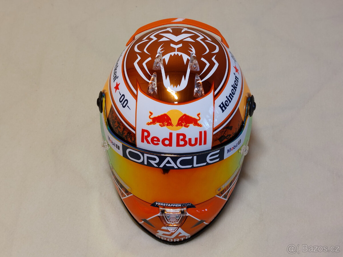 Predám Max Verstappen oranžová 2024 Red Bull F1 helma 1:2 - 10