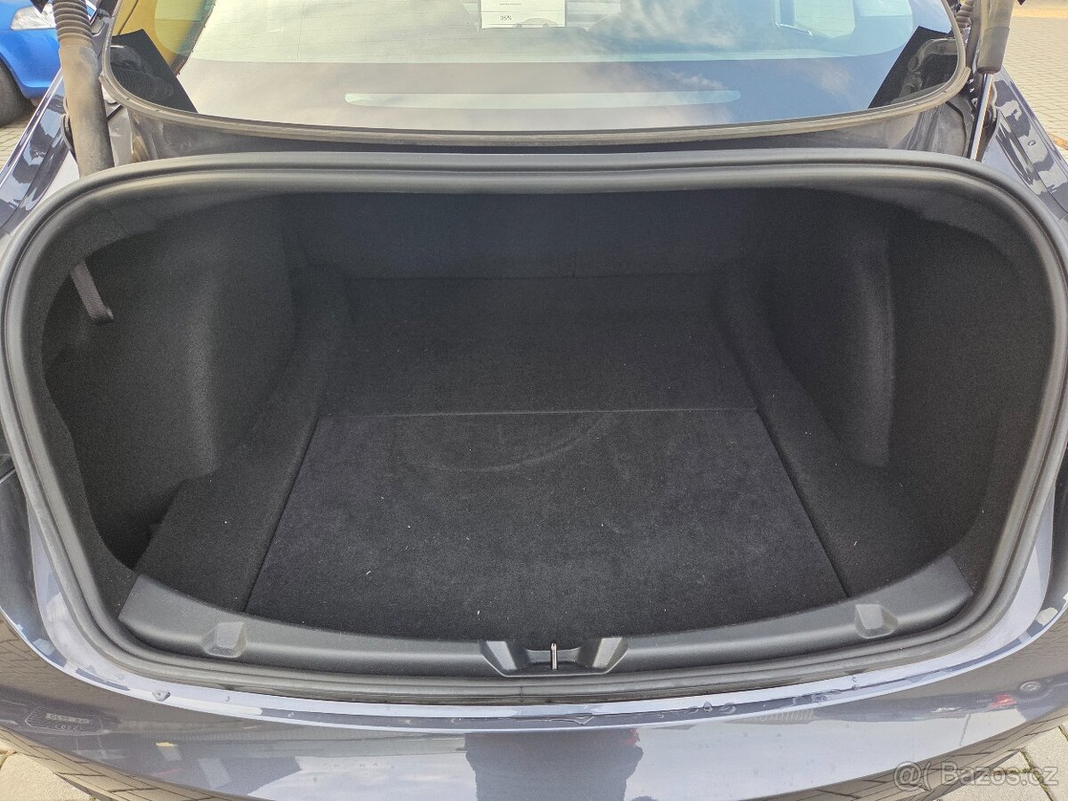 Tesla Model 3 Long Range AWD 1.majitel - 10