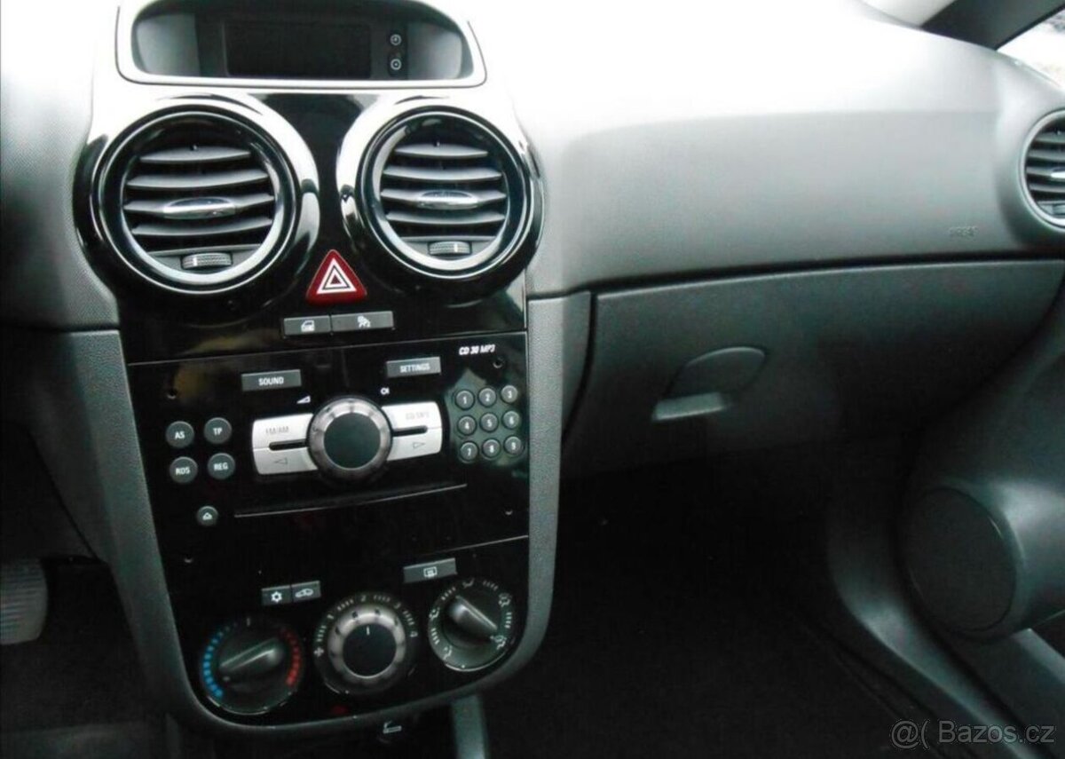 Opel Corsa 1,4 64 kW KLIMA Serviska benzín - 10