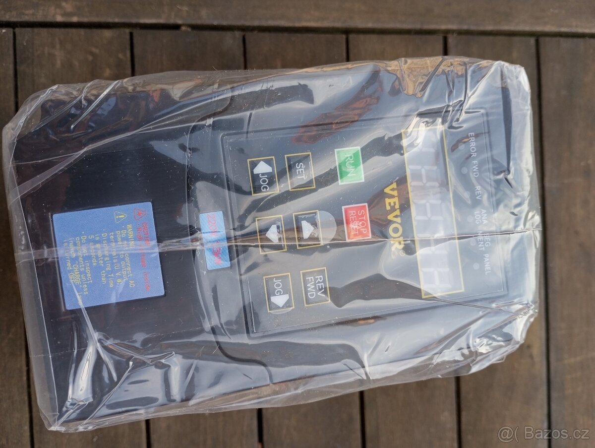 VEVOR 1,5 kW VFD frekvenční měnič pro řízení otáček - 10