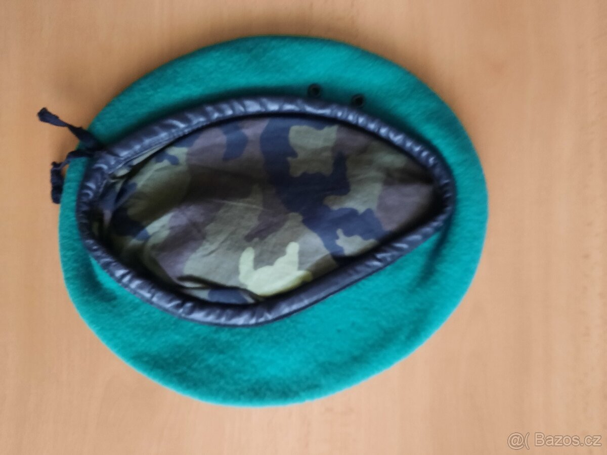 Prodám výsadkářská blůza a červený baret vzor 60 - 10