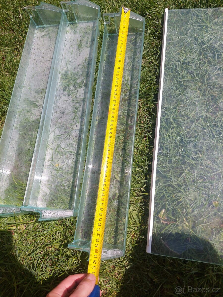 Police z lednice Liebherr - 10