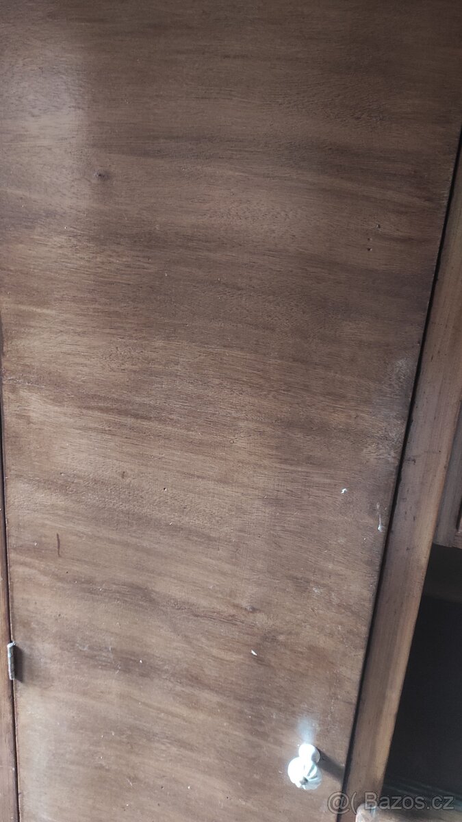 Starý kuchyňský kredenc - 10